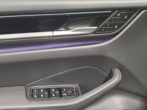 New 2026 Porsche Macan Electric RWD image 14