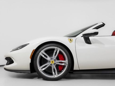 Used 2025 Ferrari 296 GTS RWD image 15