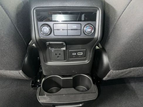 Certified 2023 GMC Acadia SLE w/ Driver Convenience Package image 21