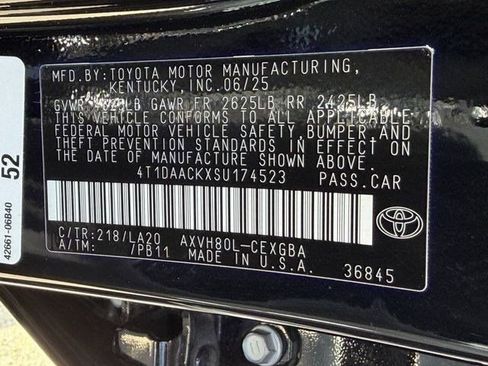 Certified 2025 Toyota Camry XLE FWD image 32