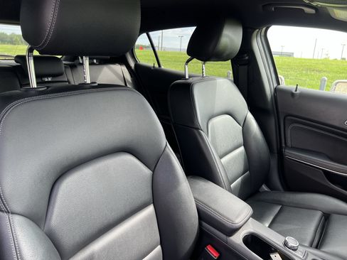 Used 2019 Mercedes-Benz GLA 250 4MATIC image 35