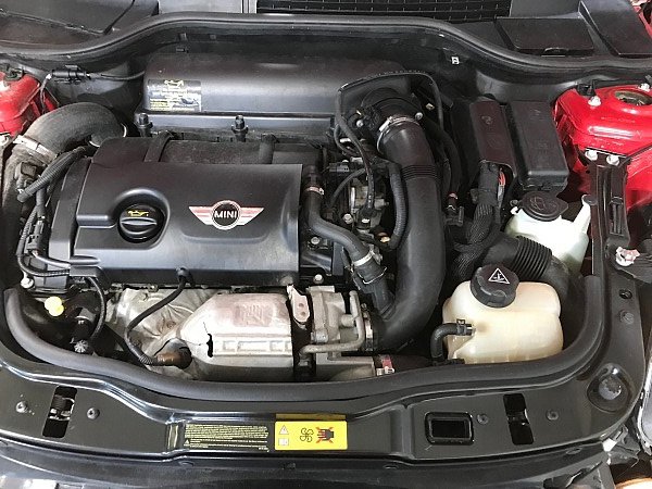Used 2013 MINI Cooper S w/ Technology Pkg 2 FWD image 32