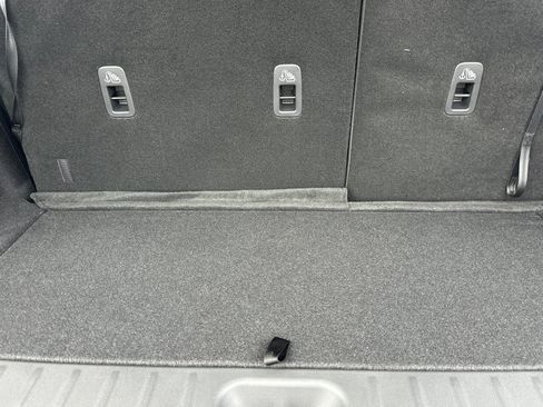 New 2025 Nissan Pathfinder SV w/ SV Premium Package image 19