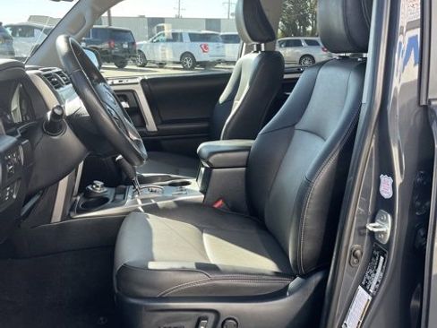 Used 2024 Toyota 4Runner SR5 Premium image 30