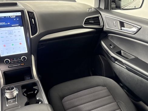Certified 2023 Ford Edge SE w/ Black Appearance Package AWD/4WD image 13