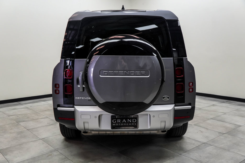 Used 2023 Land Rover Defender 130 SE AWD/4WD image 10