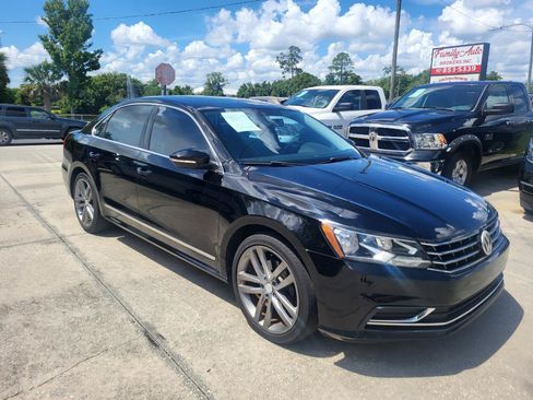 Used 2016 Volkswagen Passat 1.8T SE FWD image 6