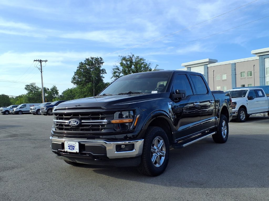 Used 2025 Ford F150 XLT w/ Equipment Group 301A Standard AWD/4WD image 19