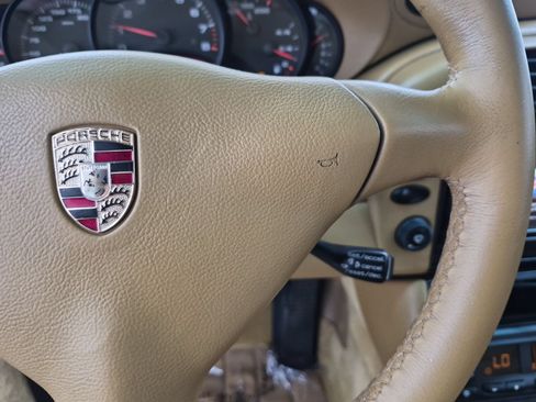 Used 2004 Porsche 911 Carrera RWD image 29