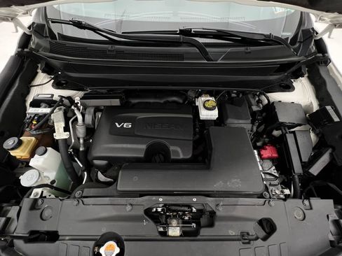 Used 2020 Nissan Pathfinder SL AWD/4WD image 27