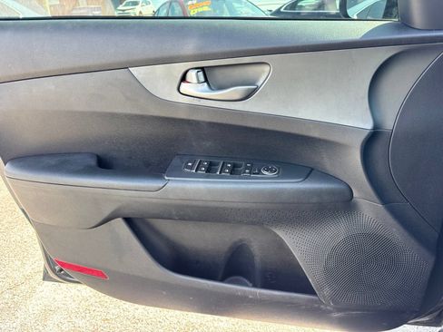 Used 2019 Kia Forte Sedan FWD image 13