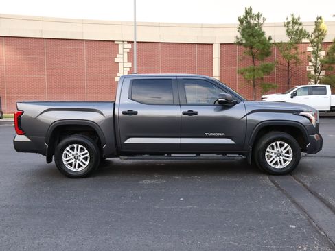 Used 2025 Toyota Tundra SR5 w/ SR5 Convenience Package AWD/4WD image 32