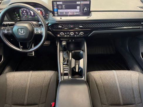 Used 2023 Honda Accord Sport image 3