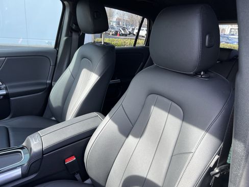 Certified 2025 Mercedes-Benz GLA 250 250 image 16