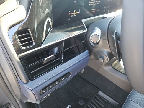 New 2026 INFINITI QX80 SPORT image 13