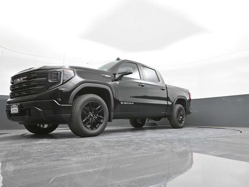 New 2026 GMC Sierra 1500 Pro w/ Graphite Edition image 32