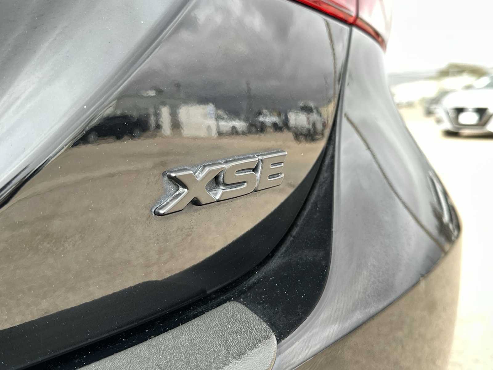 Used 2021 Toyota Camry XSE FWD image 15