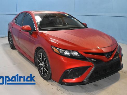 Used 2023 Toyota Camry SE w/ Audio Upgrade Package image 1