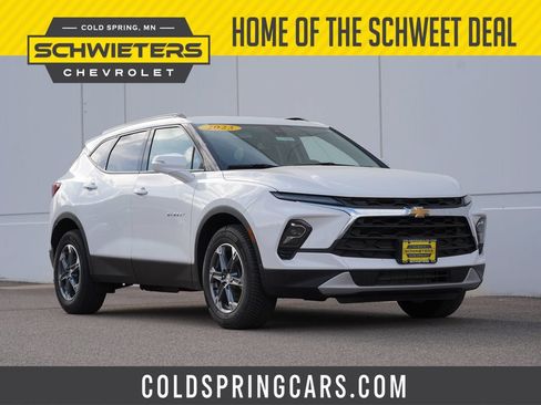 Used 2023 Chevrolet Blazer LT AWD/4WD image 1