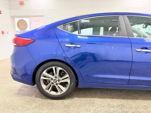 Used 2017 Hyundai Elantra Limited w/ Limited Ultimate Package 05 FWD image 9