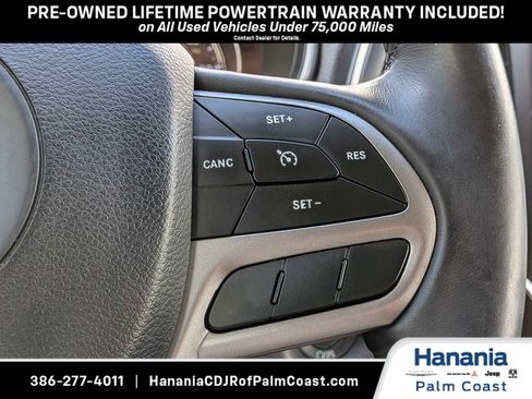 Used 2019 Jeep Cherokee Latitude Plus w/ Comfort/Convenience Group AWD/4WD image 31