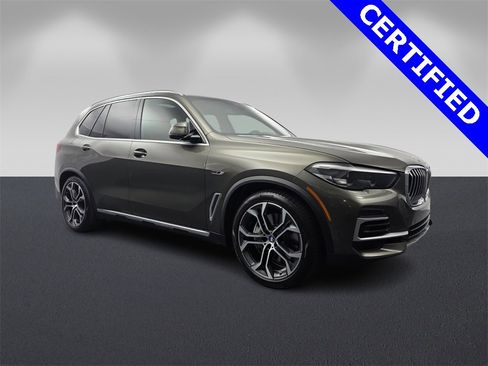 Used 2022 BMW X5 xDrive45e w/ Premium Package image 1