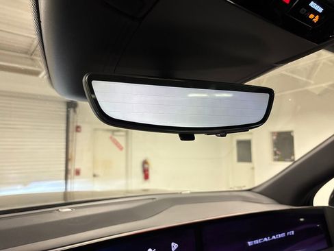 New 2025 Cadillac Escalade IQ Sport 1 w/ Smart Trailering package image 45