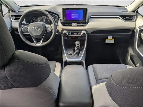 Used 2025 Toyota RAV4 XLE w/ Convenience Package image 14