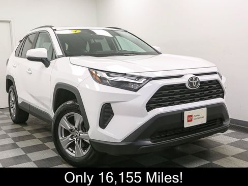 Used 2024 Toyota RAV4 XLE w/ Convenience Package AWD/4WD image 3