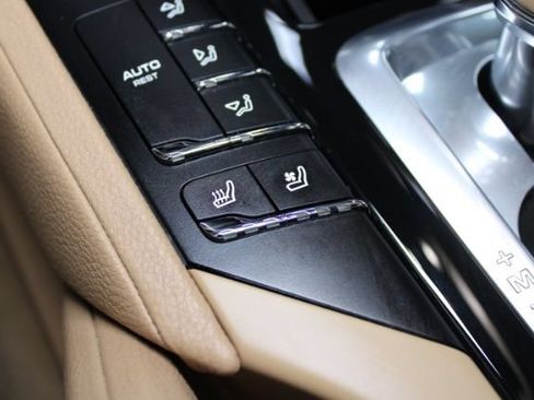 Used 2013 Porsche Cayenne AWD/4WD image 18