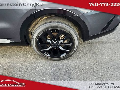 Used 2023 Kia Sorento SX AWD/4WD image 26