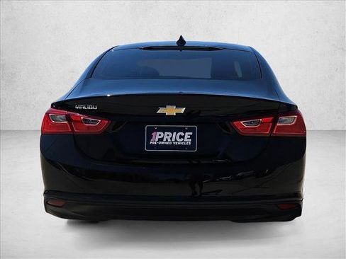 Used 2023 Chevrolet Malibu LS FWD image 14
