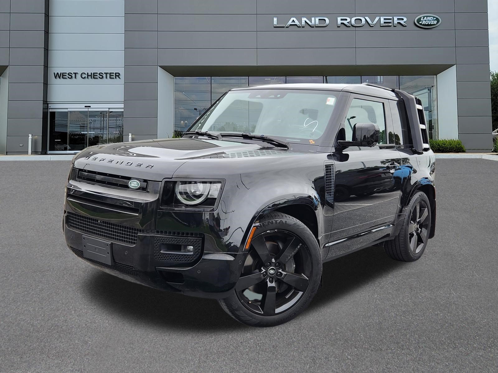 Used 2024 Land Rover Defender 90 X-Dynamic SE AWD/4WD image 1