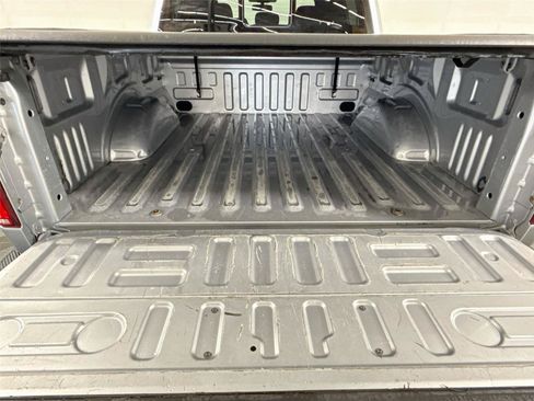 Used 2019 Ford F150 XLT w/ Equipment Group 302A Luxury AWD/4WD image 19