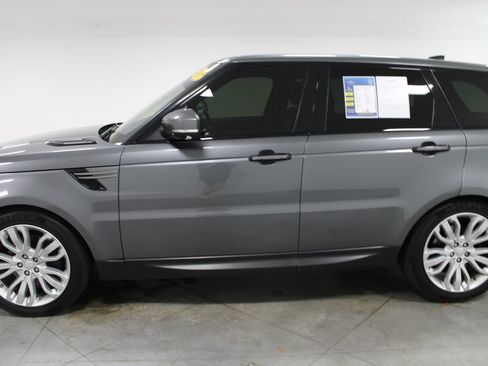 Used 2017 Land Rover Range Rover Sport SE AWD/4WD image 6