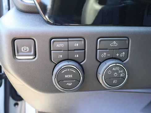 New 2026 Chevrolet Silverado 1500 LT Trail Boss w/ Convenience Package II image 13