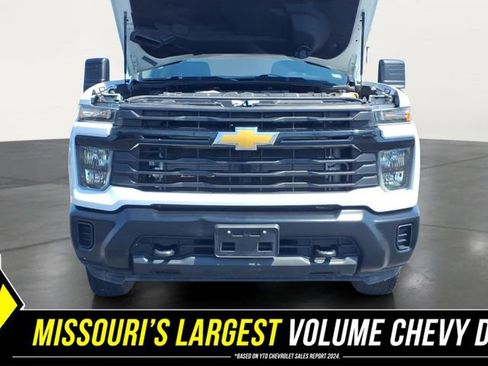Used 2024 Chevrolet Silverado 3500 W/T AWD/4WD image 22