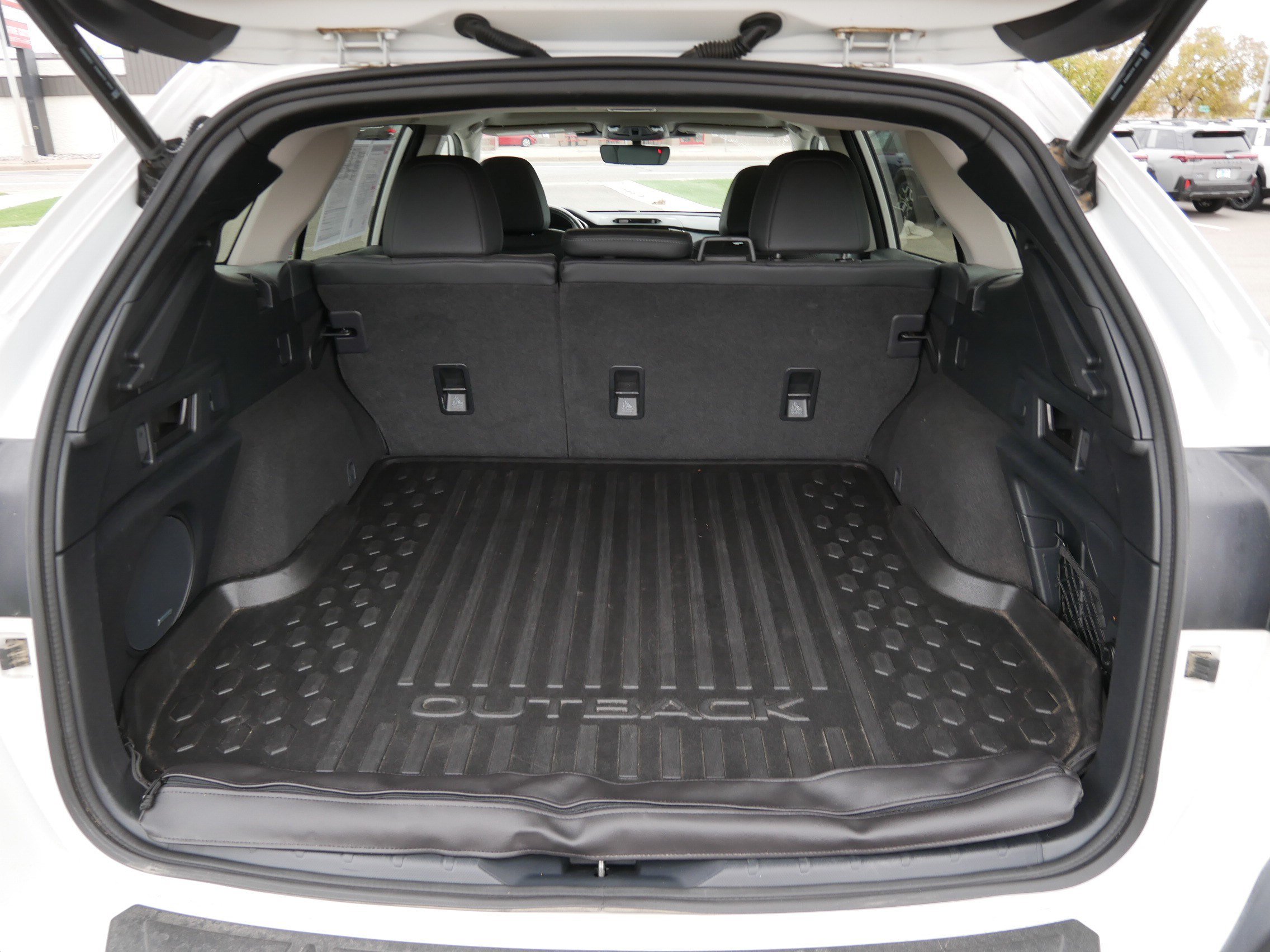 Used 2024 Subaru Outback Limited AWD/4WD image 18