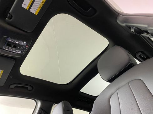 Used 2026 Mercedes-Benz GLB 250 4MATIC image 14