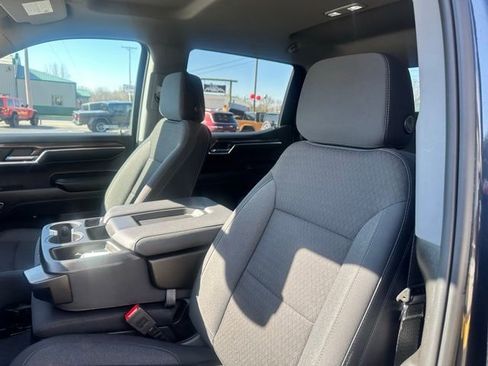 Used 2024 Chevrolet Silverado 1500 LT AWD/4WD image 13