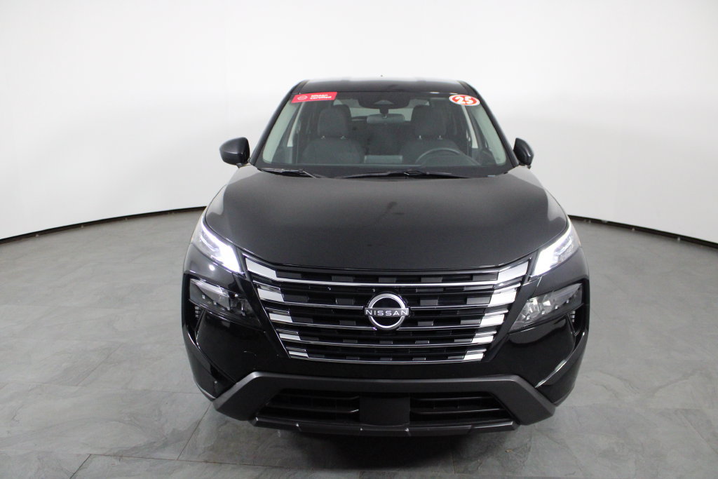 Certified 2025 Nissan Rogue S FWD image 13