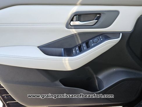 New 2026 Nissan Rogue Dark Armor image 15