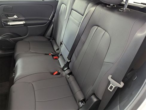 New 2026 Mercedes-Benz GLB 250 image 13