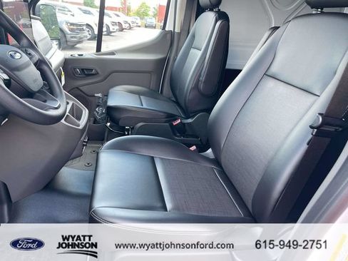 New 2026 Ford Transit 250 148 Medium Roof RWD image 24