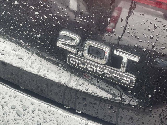 Used 2018 Audi Q3 2.0T Premium w/ Convenience Package AWD/4WD image 11