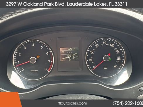Used 2014 Volkswagen Jetta SEL FWD image 41
