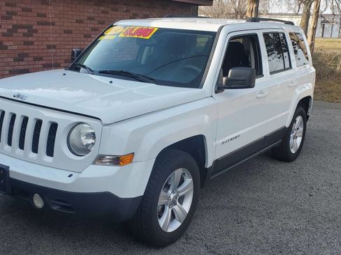 Used 2014 Jeep Patriot Sport w/ Power Value Group image 15
