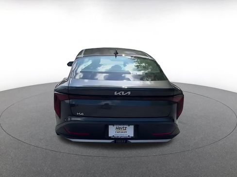 Used 2025 Kia K4 LXS image 12