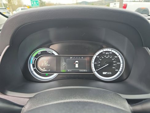 Used 2017 Kia Niro Touring image 12