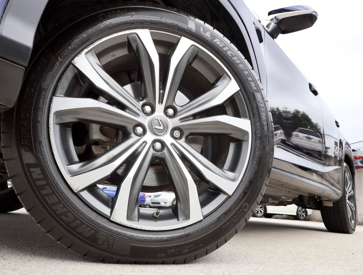Used 2019 Lexus RX 350L FWD image 29